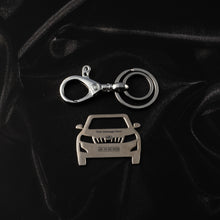 Load image into Gallery viewer, Mahindra XUV 500 Stainless Steel Customized Car Keychain with Custom Number Plate and Message